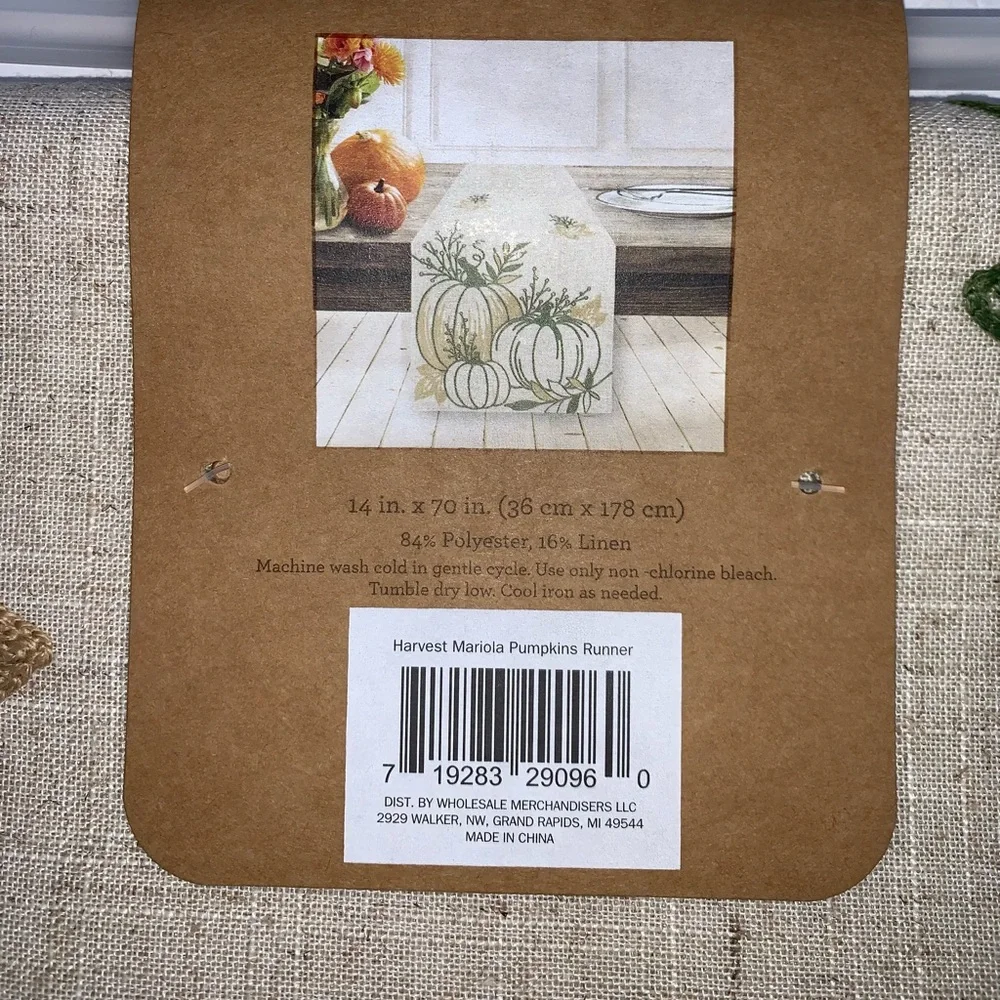 Harvest Mariola Pumpkins Embroidered Fall Table Runner 14x70 NWT (Q233-236)